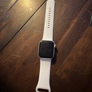 Apple Watch SE